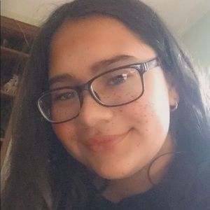 Meet your Posher, Elidia